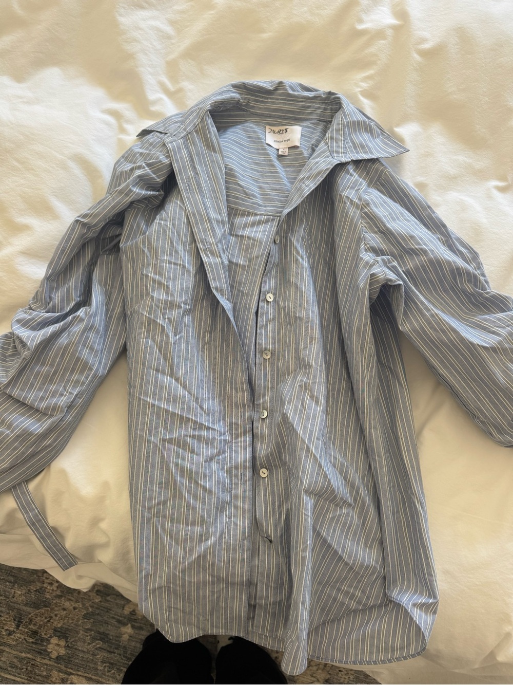 Cinq a Sept Blue Striped Button-Up Shirt with tie sleeves size 4